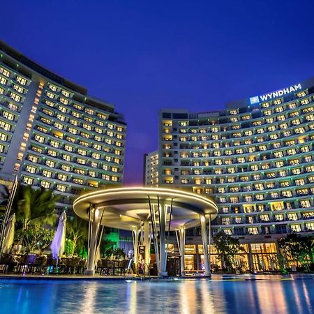 Отель Wyndham Sanya Bay Экстерьер фото