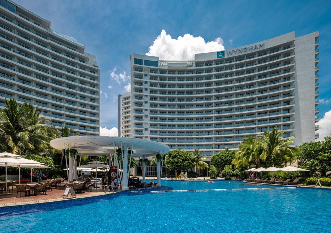 Отель Wyndham Sanya Bay Экстерьер фото