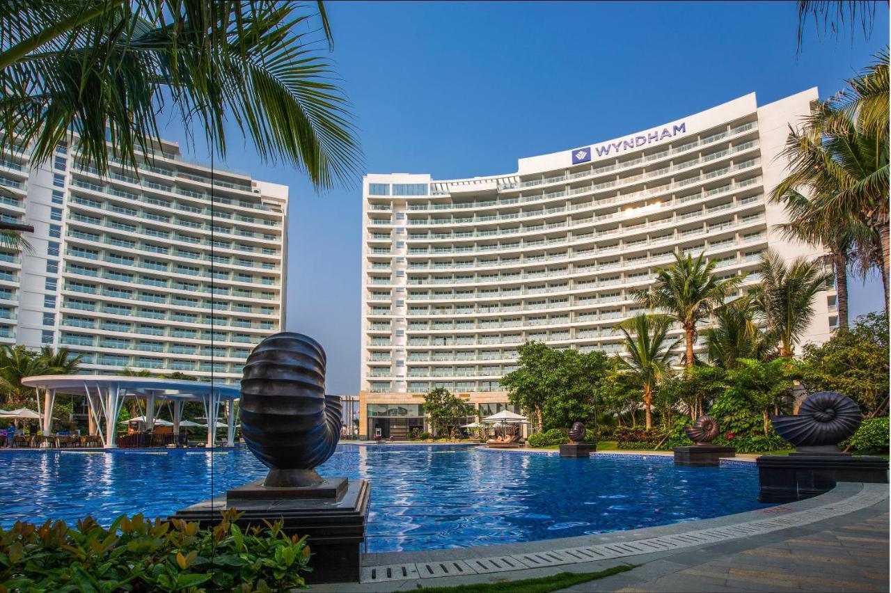 Отель Wyndham Sanya Bay Экстерьер фото