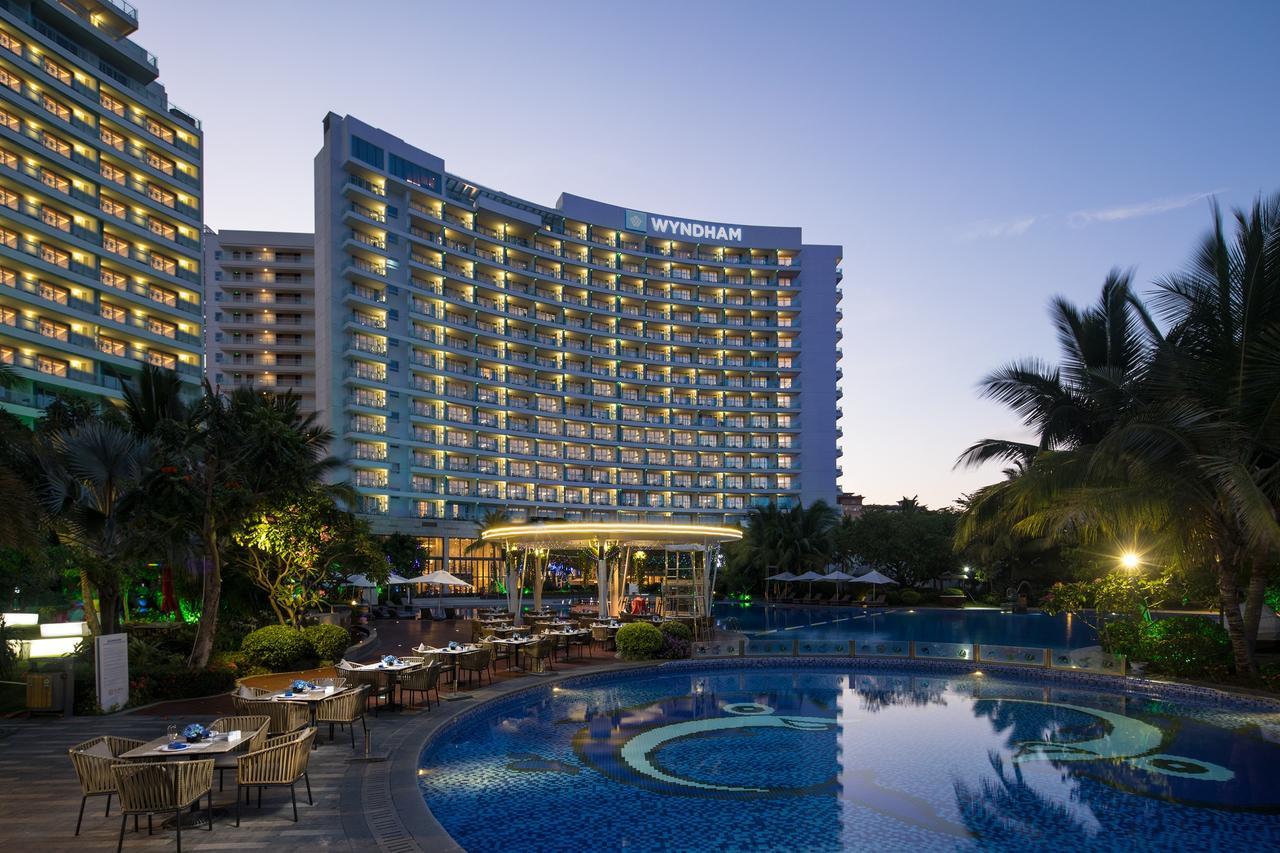 Отель Wyndham Sanya Bay Экстерьер фото